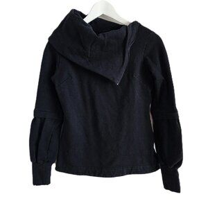 Schwiing black long sleeve top